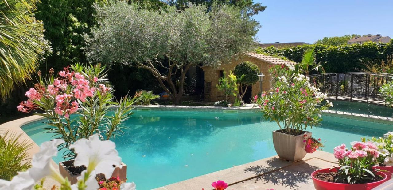 Villa Solary Le Pontet  Zewnętrze zdjęcie
